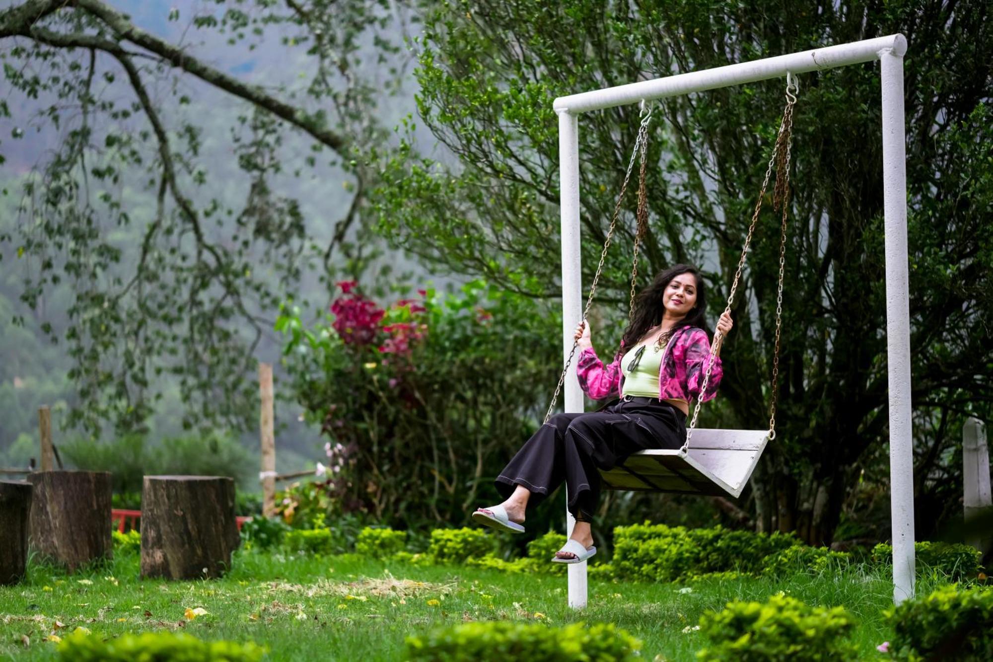 Arivikad Tea Bungalow Munnar By Voye Homes Suryanelli Buitenkant foto